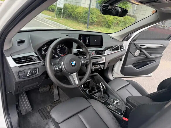 2023 BMW X1 20Li sDrive II (F48) Рестайлинг, белый - вид 5