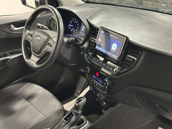 2020 Hyundai Solaris II Рестайлинг, чёрный, 1663000 рублей - вид 17