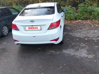 2015 Hyundai Solaris I Рестайлинг, белый, 400000 рублей, вид 4