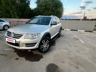 2008 Volkswagen Touareg I Рестайлинг, золотистый, 900000 рублей, вид 1