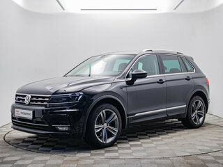 2018 Volkswagen Tiguan II, чёрный, 3062000 рублей, вид 1