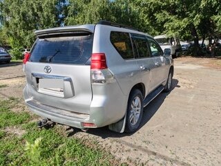 2012 Toyota Land Cruiser Prado 150 Series, серебристый, 2430000 рублей, вид 3