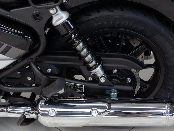 2026 Royal Enfield Super Meteor, серебристый, 773000 рублей - вид 24