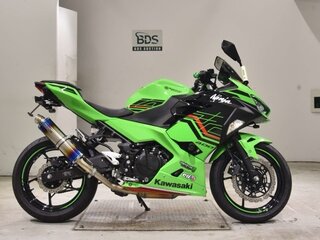 2023 Kawasaki Ninja 400, зелёный, 570000 рублей, вид 2
