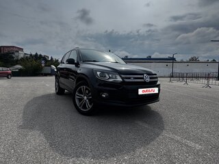 2016 Volkswagen Tiguan I Рестайлинг, чёрный, 1745000 рублей, вид 1