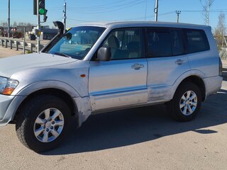 2000 Mitsubishi Pajero III, серебристый, 1300000 рублей, вид 5
