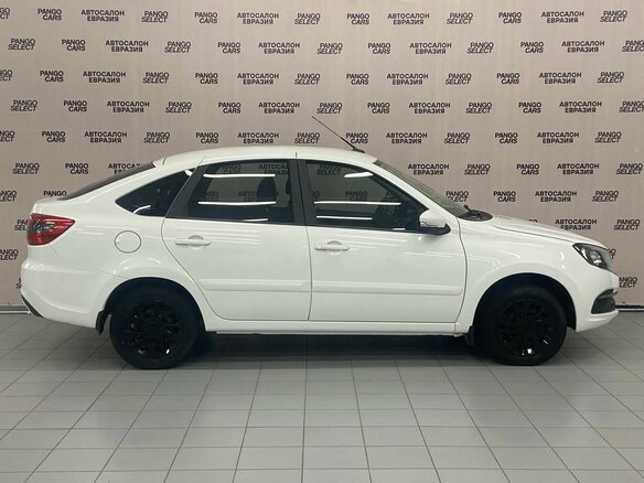 2021 Lada (ВАЗ) Granta I Рестайлинг, белый, 830000 рублей - вид 3