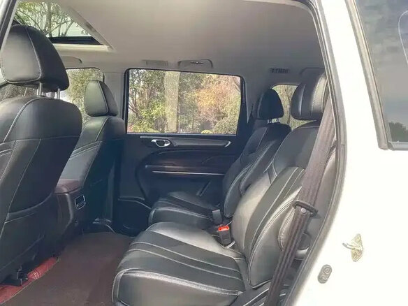 2022 GAC Trumpchi M6 Pro, белый - вид 13