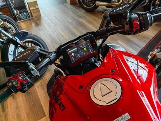 2023 Ducati Diavel V4, красный, 2350000 рублей, вид 5