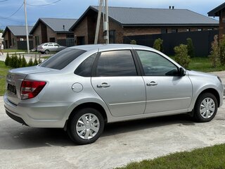 2025 Lada (ВАЗ) Granta I Рестайлинг, серебристый, 1000000 рублей, вид 4