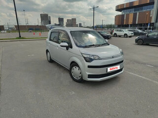 2018 Toyota Spade, серебристый, 1250000 рублей, вид 1