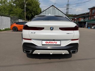 2021 BMW X6 30d III (G06), белый, 6000000 рублей, вид 5
