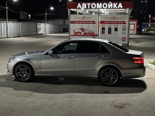2011 Mercedes-Benz E-Класс 250 7G-Tronic IV (W212, S212, C207), серебристый, 1450000 рублей, вид 2