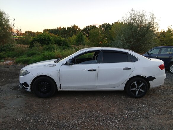 2014 Brilliance H530 I, белый, 350000 рублей - вид 3