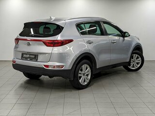 2018 Kia Sportage IV, серебристый, 1540000 рублей, вид 5