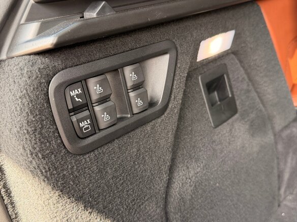 2023 BMW X7 40d I (G07) Рестайлинг, чёрный - вид 14