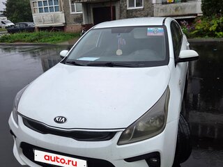 2018 Kia Rio IV, белый, 1000000 рублей, вид 1