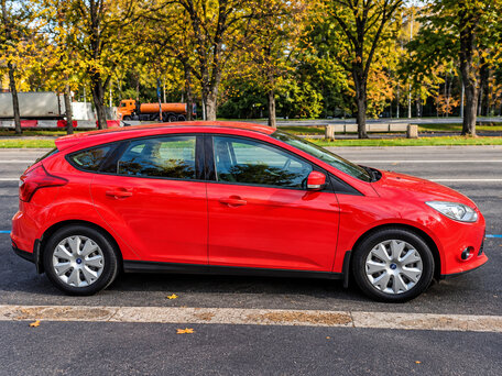 2012 Ford Focus III, красный, 780000 рублей, вид 5