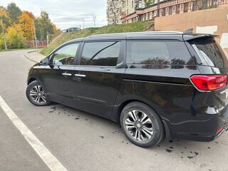 2020 Kia Carnival III, чёрный, 3400000 рублей, вид 3