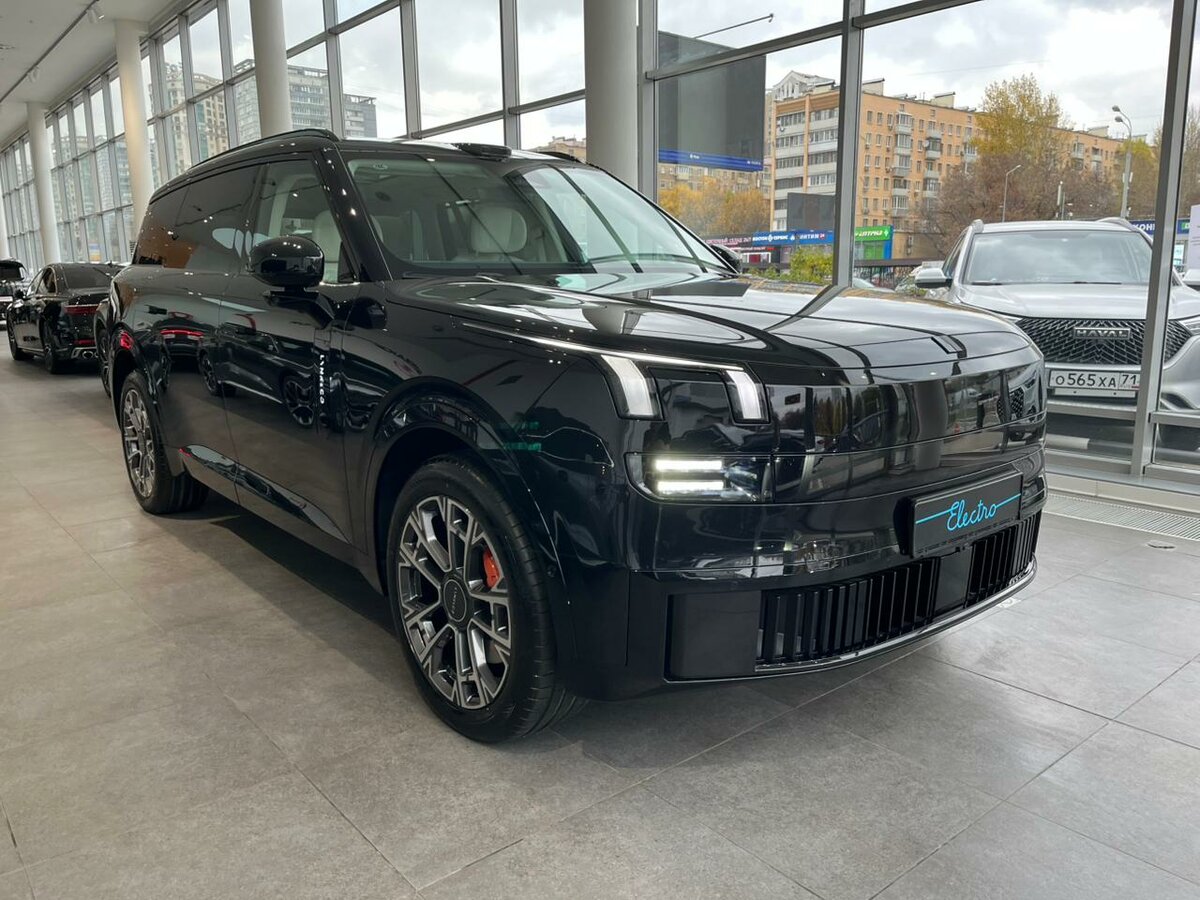 Открыть фотографии: Lynk & Co 900