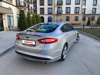 2013 Ford Fusion (North America) II, серебристый, 1000000 рублей, вид 4