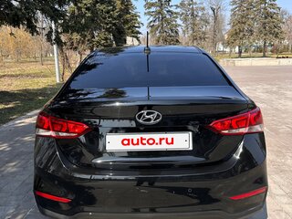 2018 Hyundai Solaris II, чёрный, 1225000 рублей, вид 3