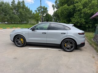 2019 Porsche Cayenne III, чёрный, 8300000 рублей, вид 4