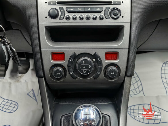 2011 Peugeot 308 I Рестайлинг, серебристый - вид 13