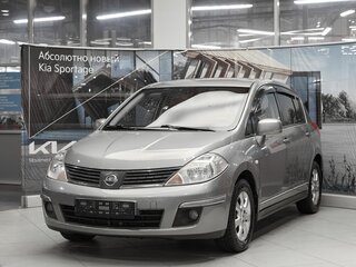 2010 Nissan Tiida I Рестайлинг, серый, 699000 рублей, вид 1