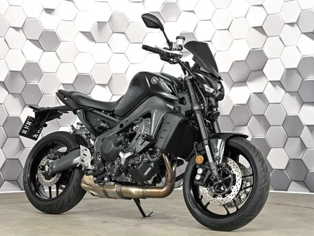 2023 Yamaha MT-09 (FZ-09), чёрный, 1099000 рублей, вид 1