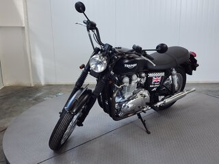2004 Triumph Bonneville T100, чёрный, 559000 рублей, вид 4