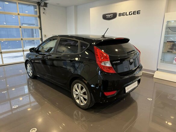 2011 Hyundai Solaris I, чёрный - вид 1