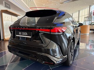 2026 Lexus RX 500h V, чёрный, 13600000 рублей, вид 4