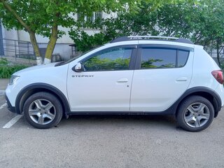 2021 Renault Sandero Stepway II Рестайлинг, белый, 1350000 рублей, вид 4