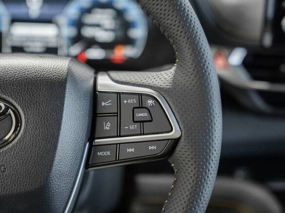 2026 Toyota Sienna IV, серый, 10548894 рублей - вид 8
