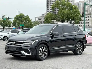2023 Volkswagen Tiguan L II Рестайлинг (China Market), чёрный, 2519700 рублей, вид 1