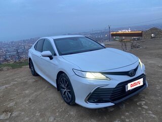 2022 Toyota Camry US Market VIII (XV70) Рестайлинг, белый, 3500000 рублей, вид 1