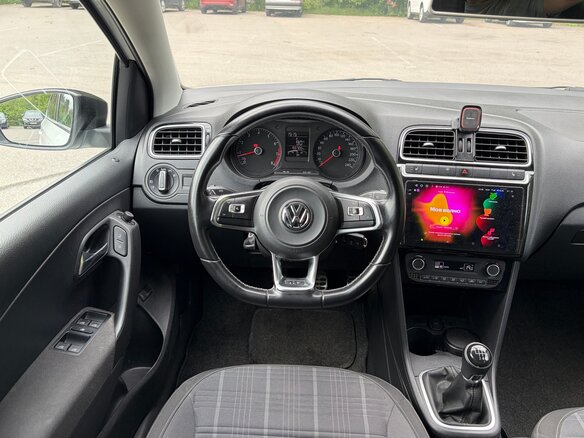 2018 Volkswagen Polo V Рестайлинг, белый, 1099000 рублей - вид 9