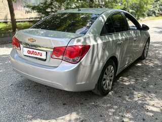 2011 Chevrolet Cruze I, серебристый, 595000 рублей, вид 4