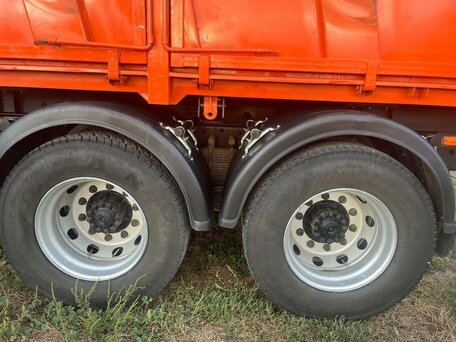 2006 КамАЗ 53215, оранжевый, 3200000 рублей, вид 2