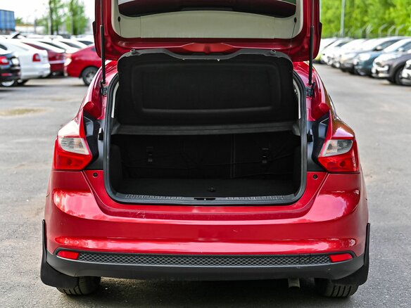 2014 Ford Focus III, красный - вид 12