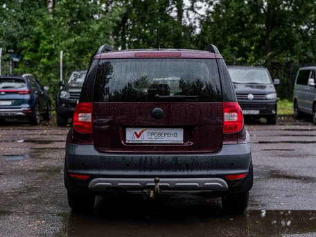 2013 Skoda Yeti I, красный, 700000 рублей, вид 4