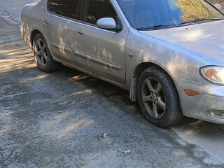 2002 Nissan Maxima V (A33), серебристый, 350000 рублей, вид 3