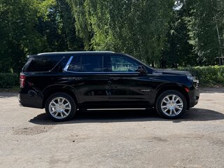 2023 Chevrolet Tahoe V, чёрный, 9000000 рублей, вид 3