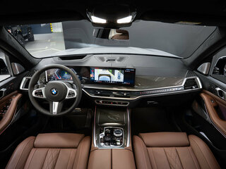 2026 BMW X7 40d I (G07) Рестайлинг, серый, 17850000 рублей, вид 2