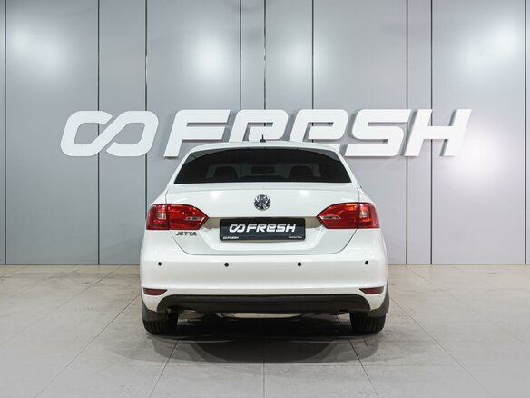 2014 Volkswagen Jetta VI, белый - вид 3