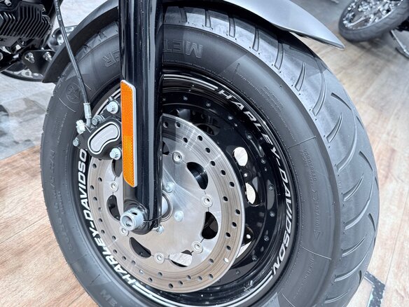 2015 Harley-Davidson Fat Bob, чёрный, 1099000 рублей - вид 23