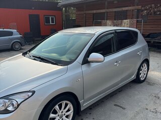 2011 Hyundai i30 I Рестайлинг, серебристый, 700000 рублей, вид 5