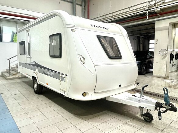 2012 Hobby Deluxe, белый, 1800000 рублей