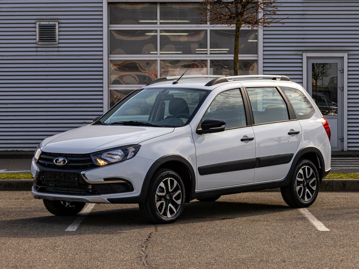 Открыть фотографии: Lada (ВАЗ) Granta I Рестайлинг